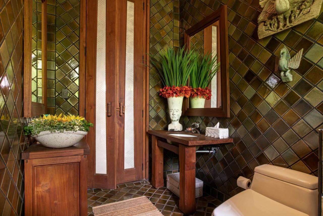 Howie'S Homestay Mae Rim Exteriör bild