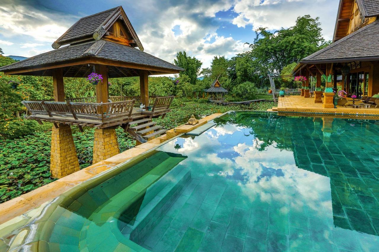 Howie'S Homestay Mae Rim Exteriör bild
