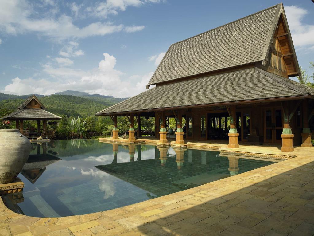 Howie'S Homestay Mae Rim Exteriör bild